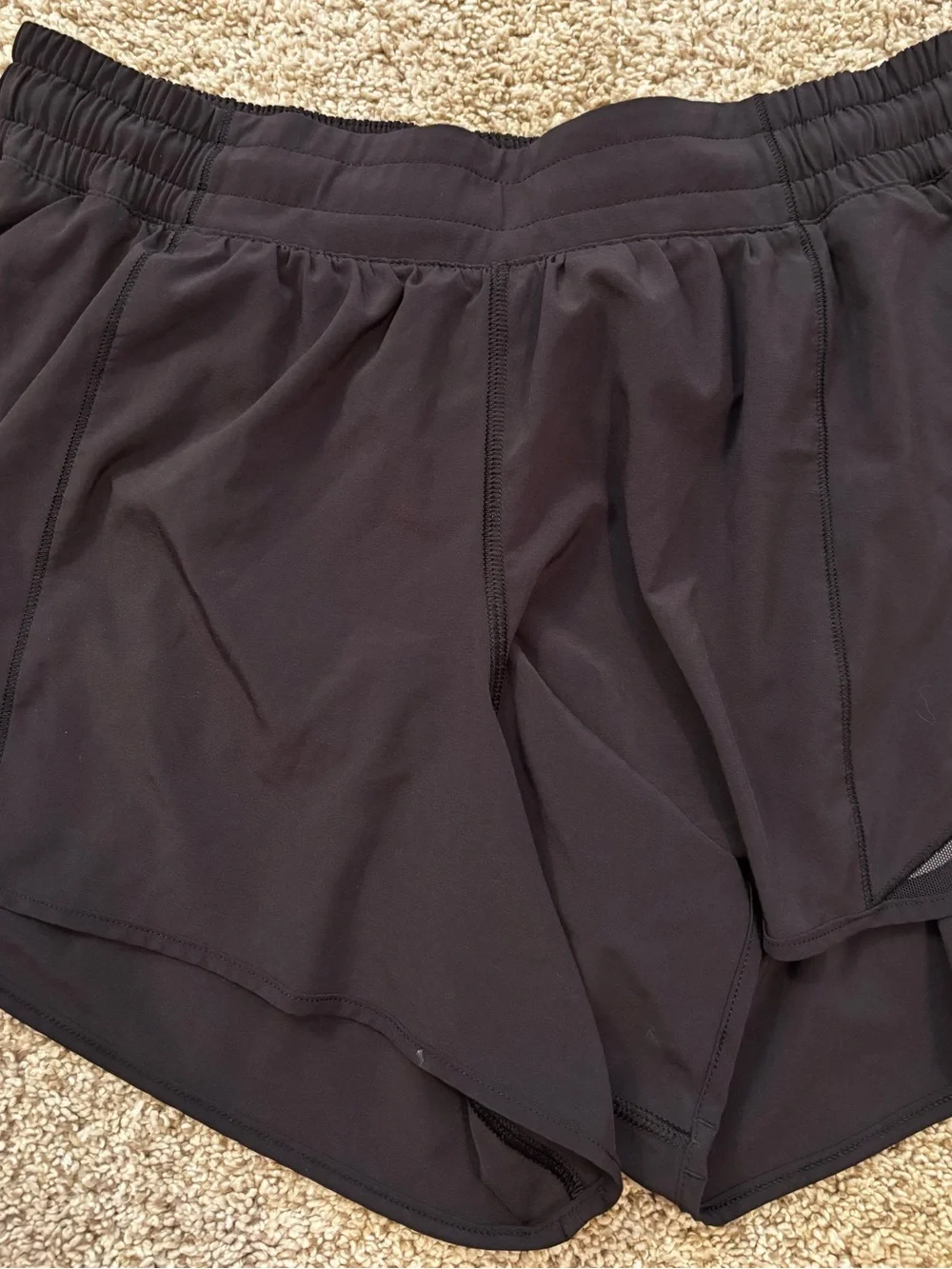 LULULEMON Hotty Hot low rise lined shorts. Size 10 tall.
